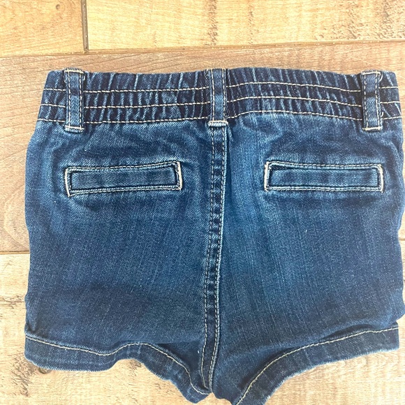 Tommy Hilfiger 18 Months Shorts Jeans .Blue .Girl Shorts . - Picture 3 of 7
